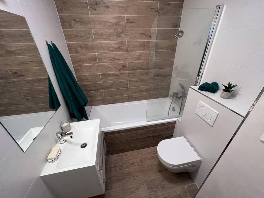 ז'ילינה City Center Apartment With Nice Balcony מראה חיצוני תמונה